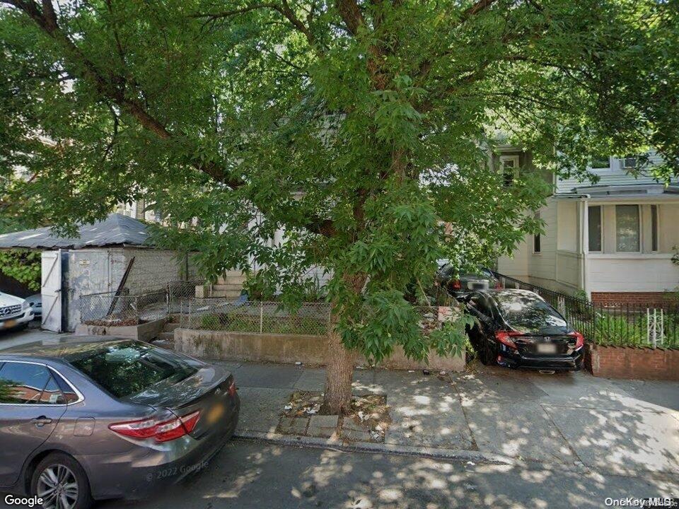 E 29th St, Brooklyn, NY 11226