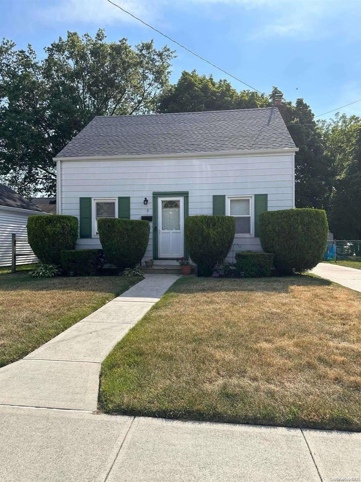 Wingate Rd, Valley Stream, NY 11581