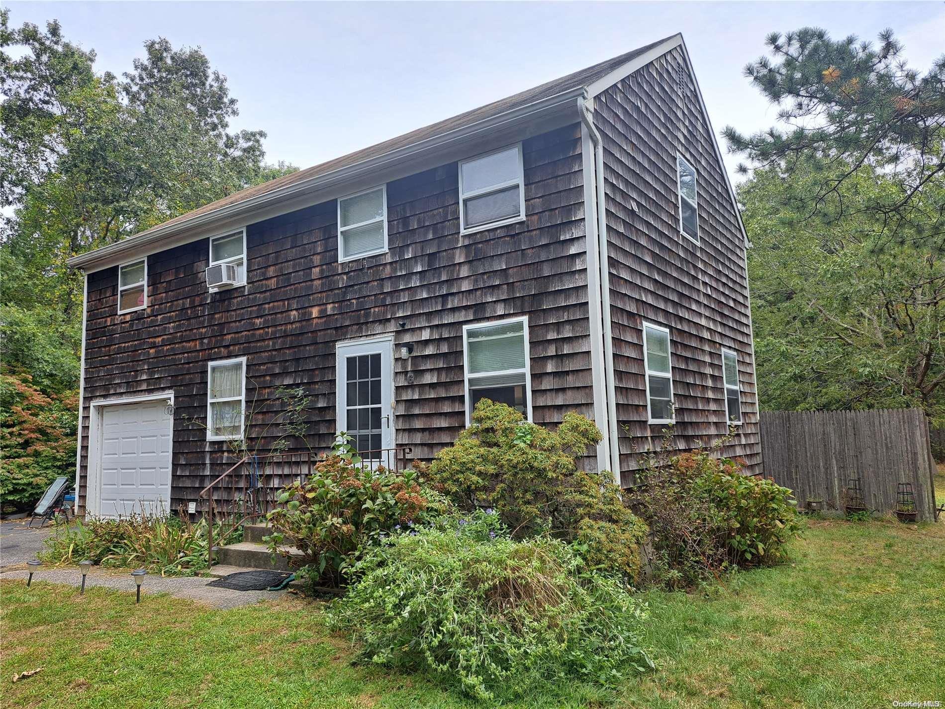 Corbett Ct, East Quogue, NY 11942