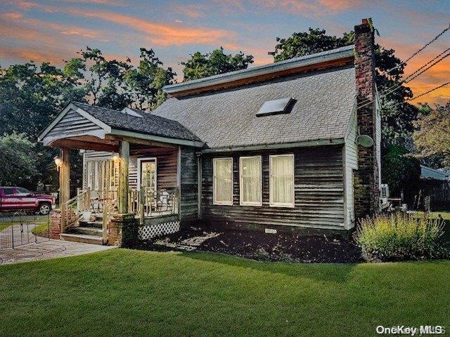 Chestnut Pl, Mastic Beach, NY 11951