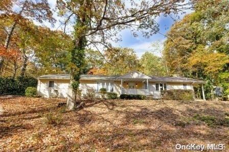 Gerald St, Wading River, NY 11792