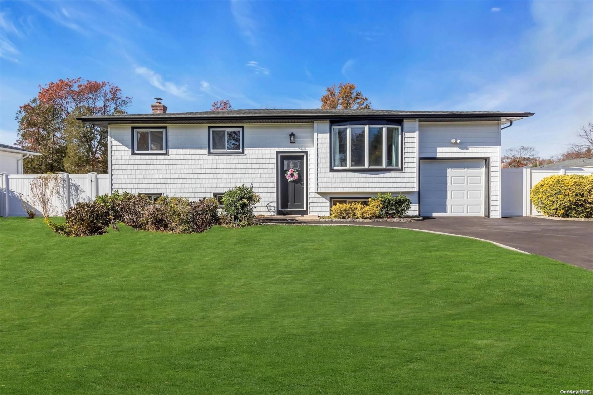 Wicks Path, Commack, NY 11725