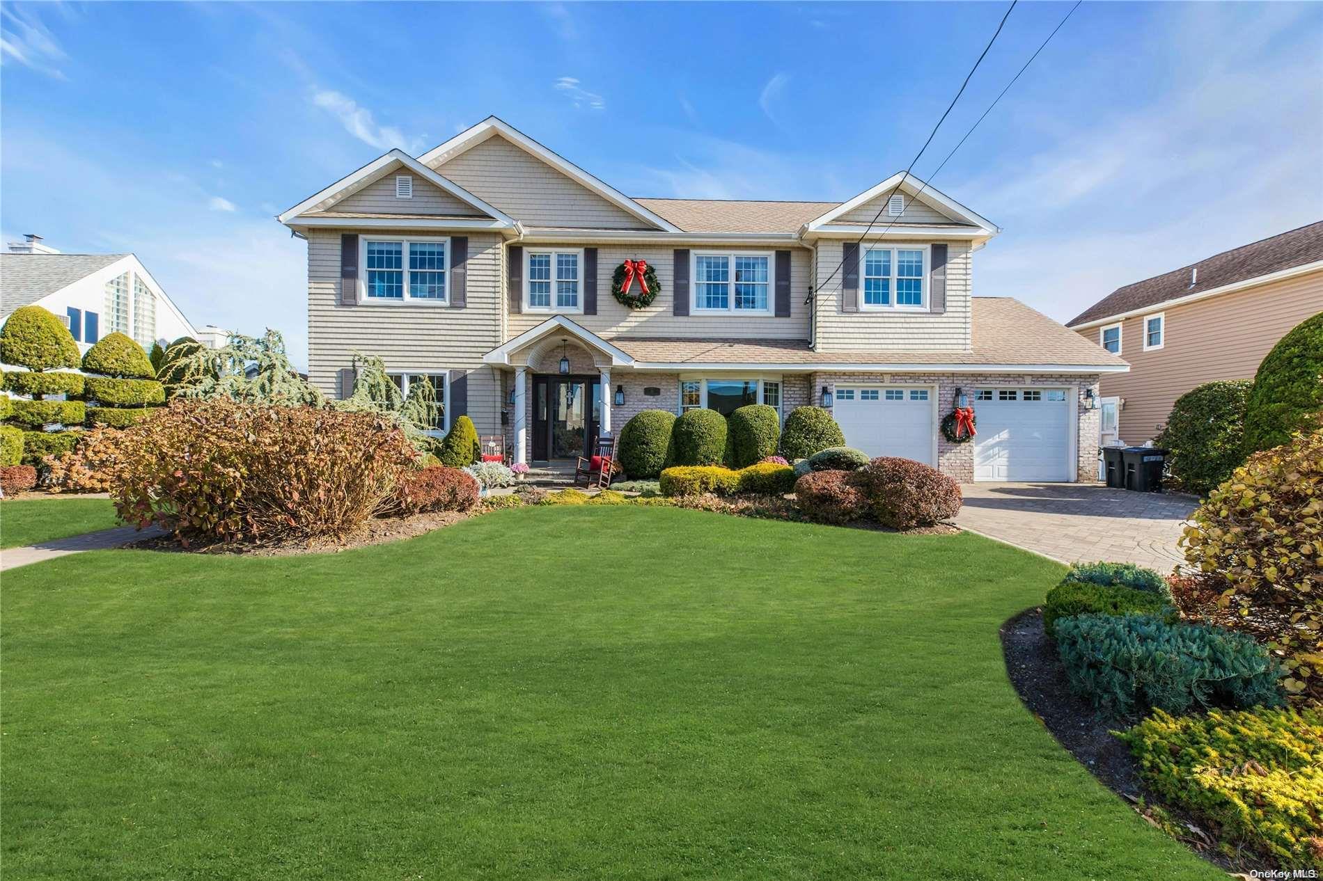 Lighthouse Rd, Babylon, NY 11702