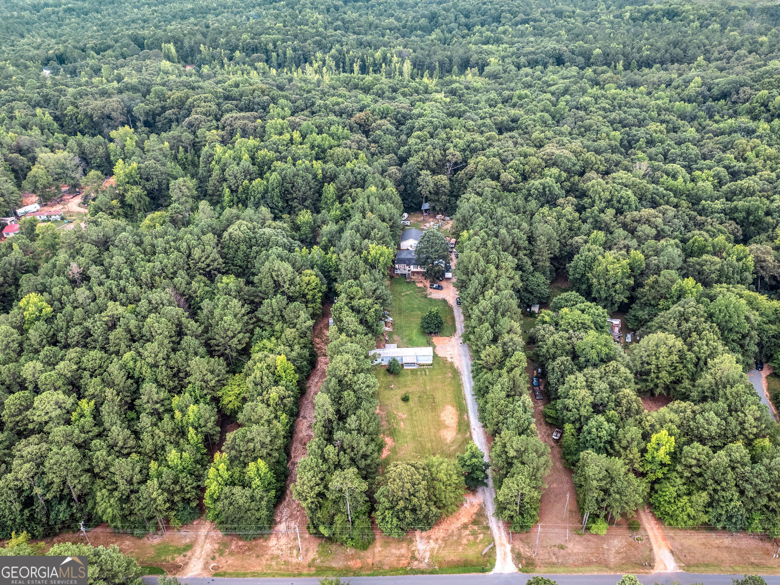 Martha Ln, Barnesville, GA 30204