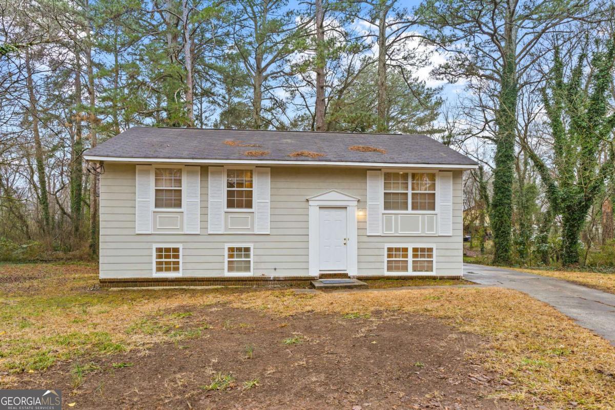 Black Bend Ct, Riverdale, GA 30274