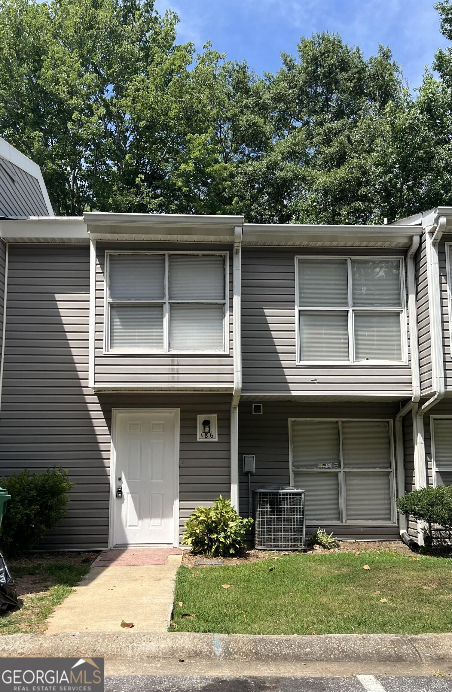 Governors Dr, Forest Park, GA 30297