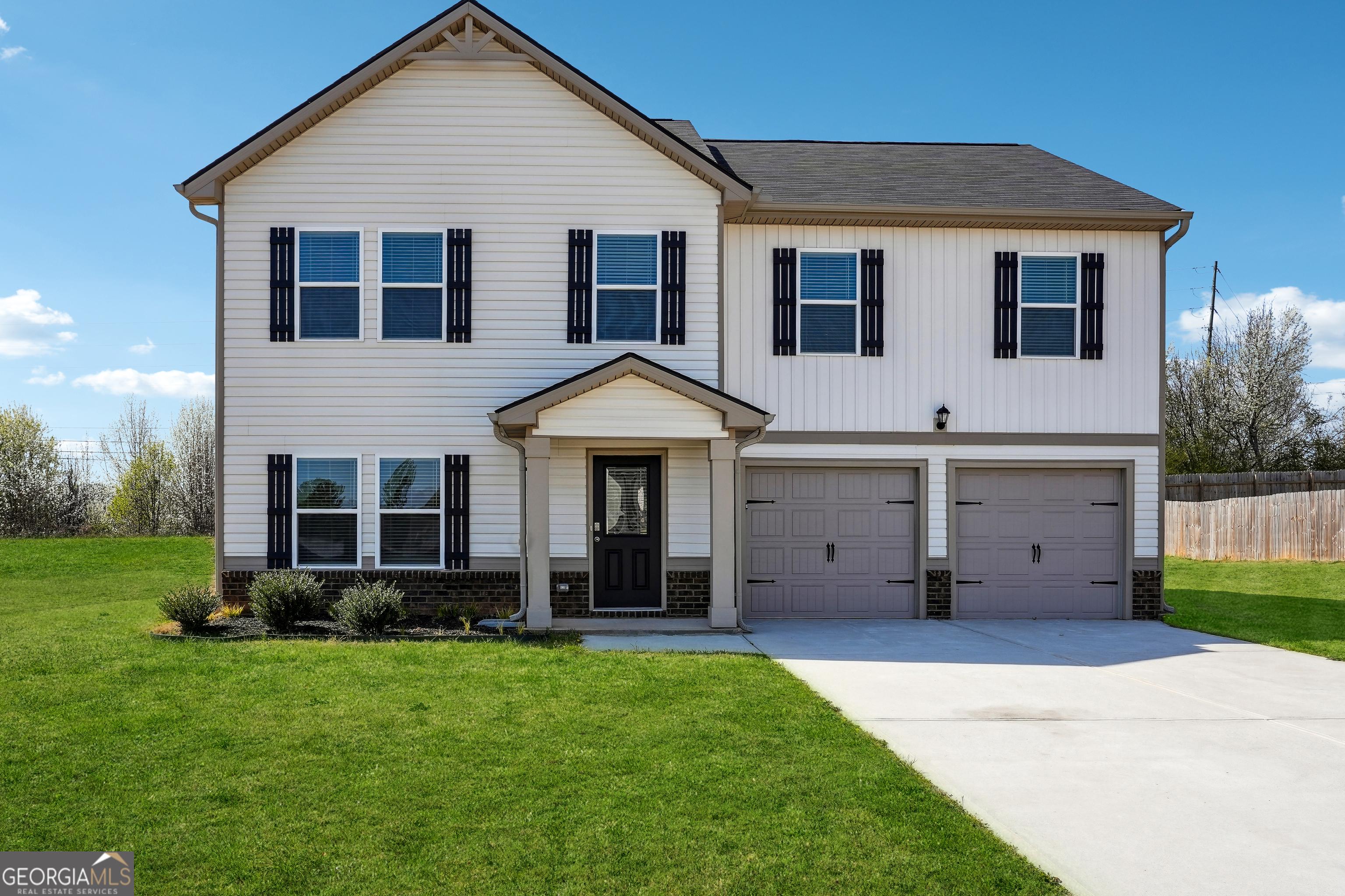 Clydes Way, Jackson, GA 30233