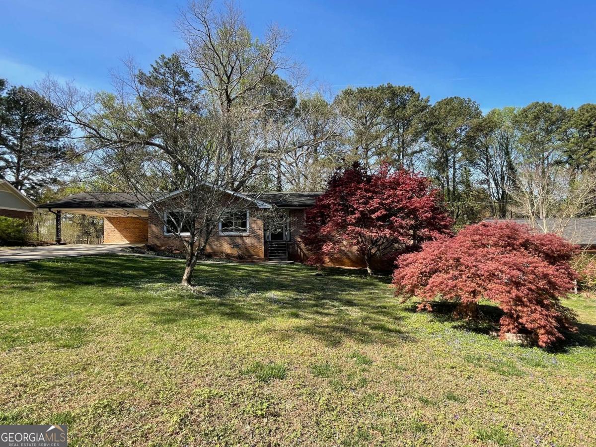 Royal Oaks Ter, Stone Mountain, GA 30087