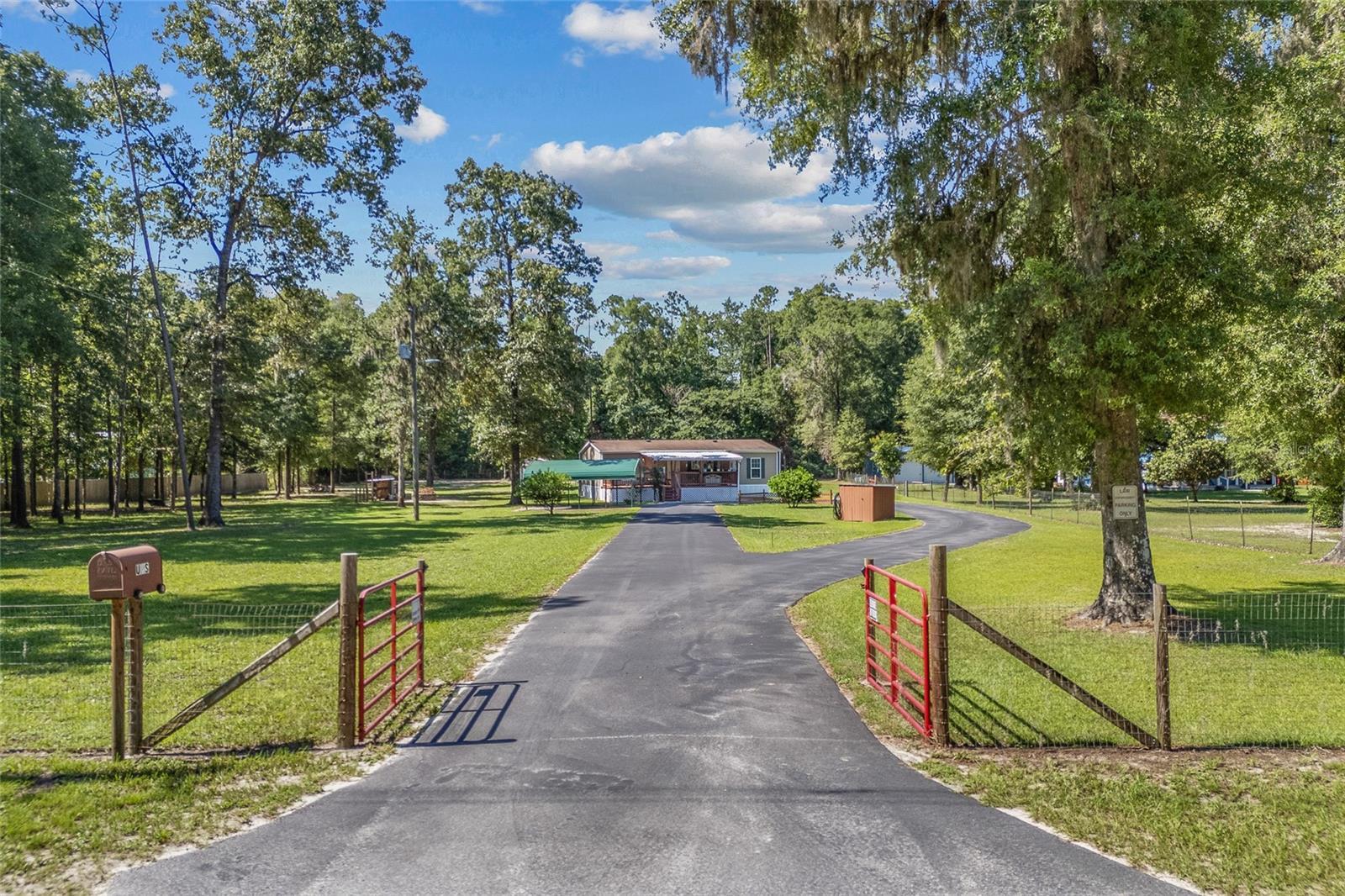 Sw Utah St, Fort White, FL 32038