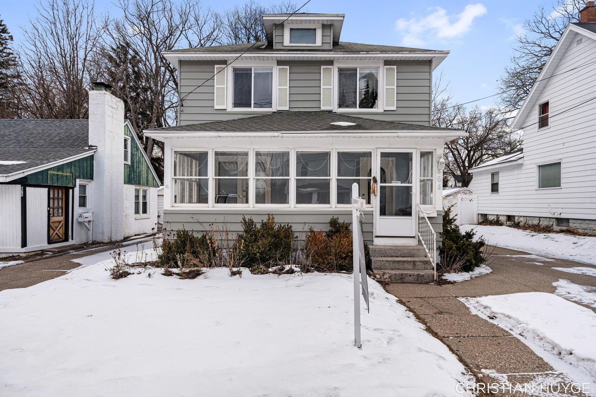 Diamond Ave Ne, Grand Rapids, MI 49503