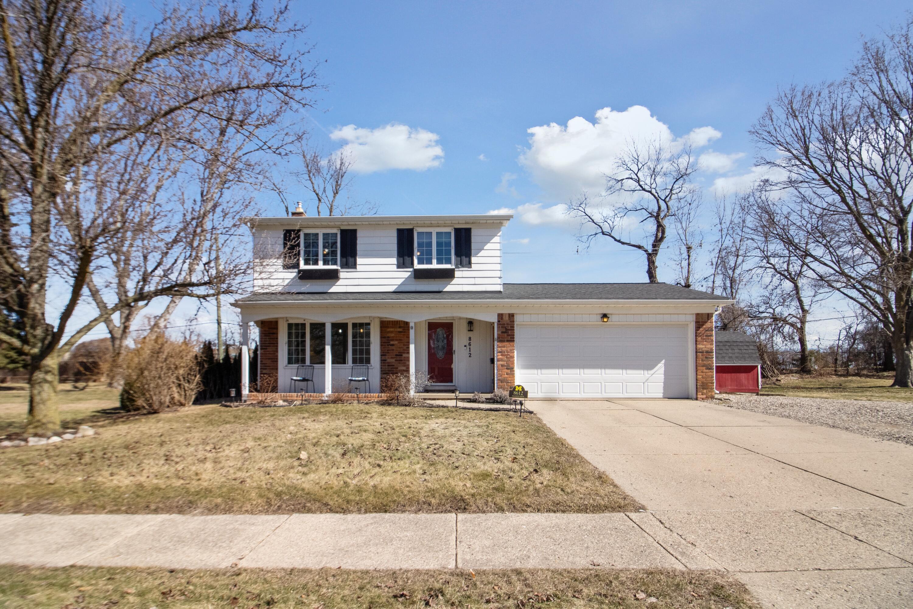 Palomino Dr, Commerce Township, MI 48382