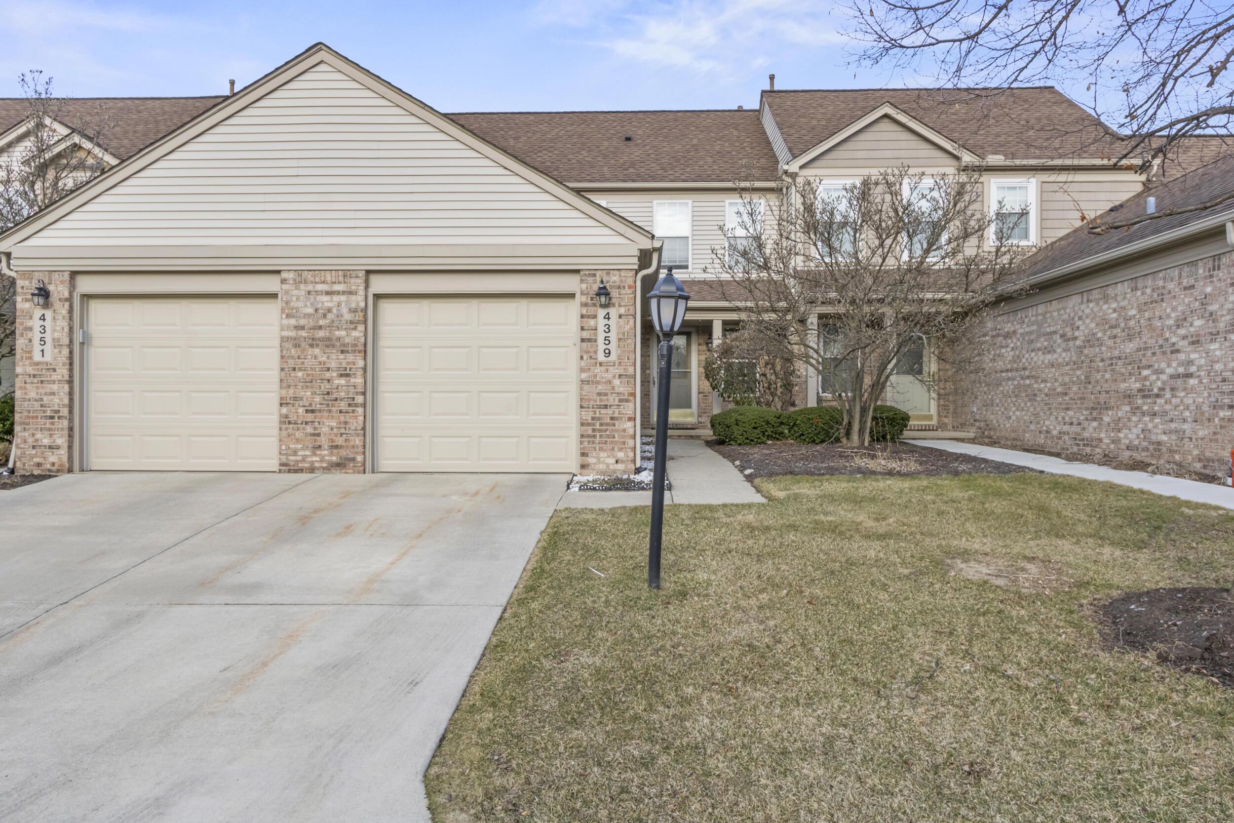 Hunters Cir W, Canton, MI 48188