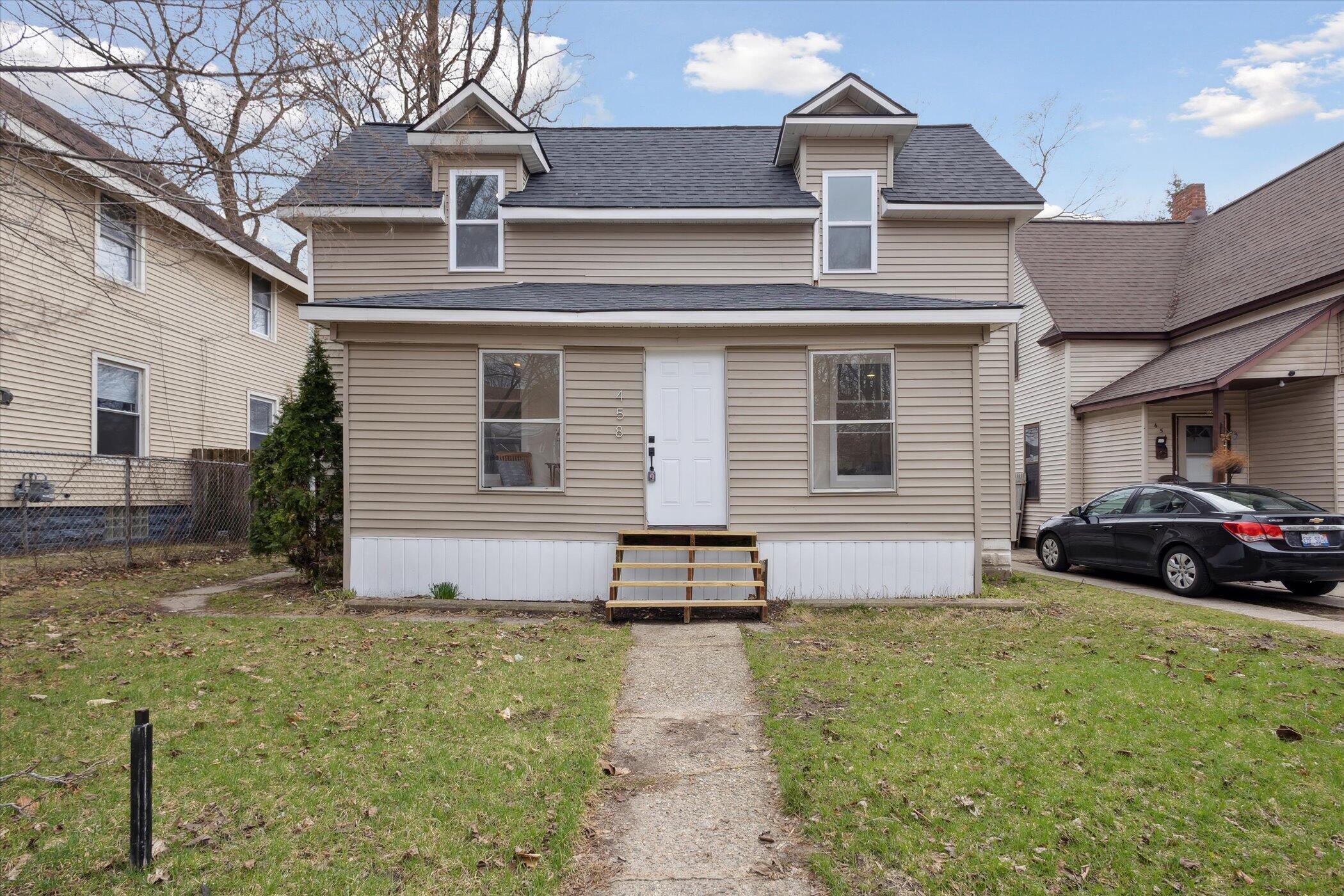 Adams St Se, Grand Rapids, MI 49507