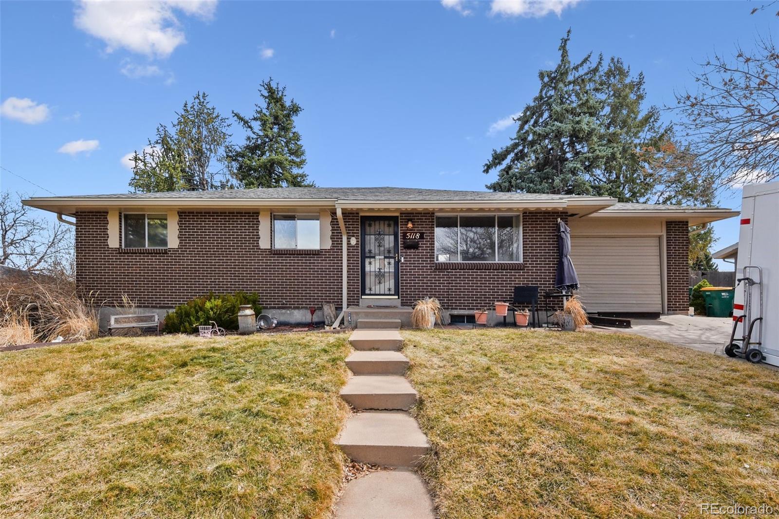 S Osceola St, Littleton, CO 80123