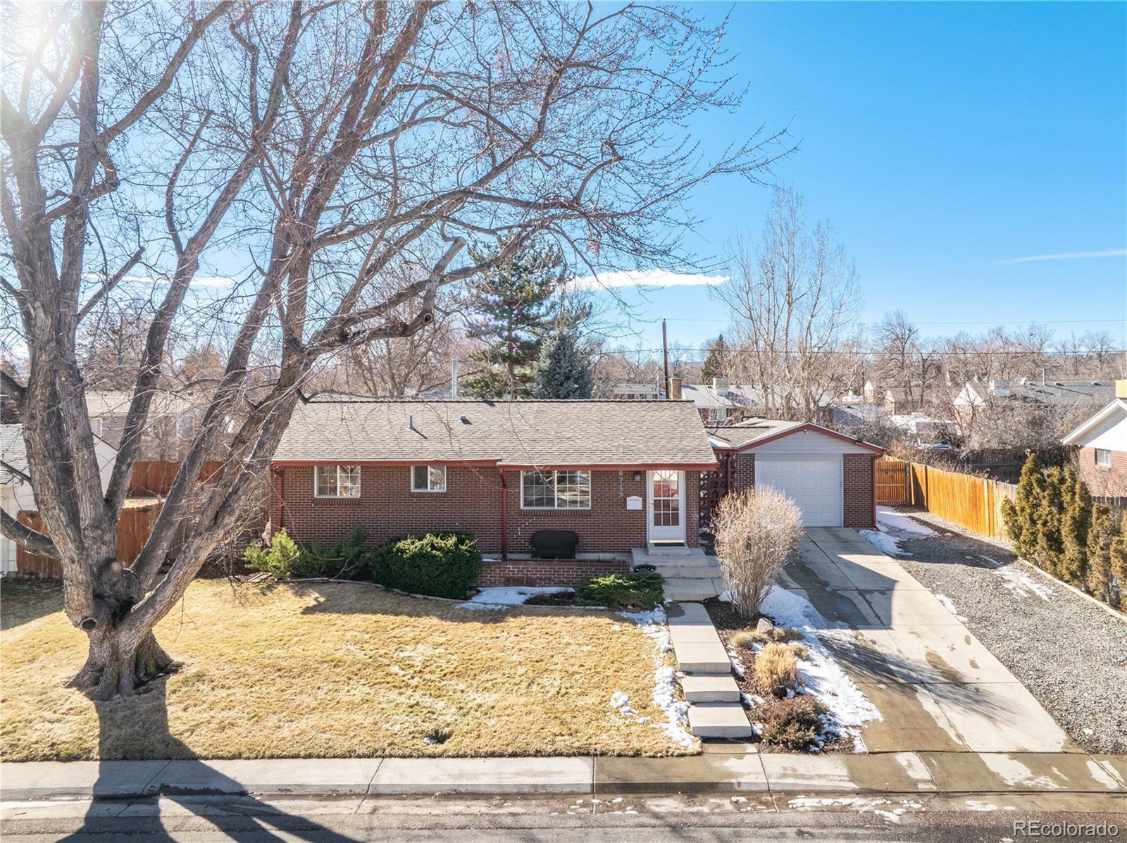 Quay St, Arvada, CO 80003