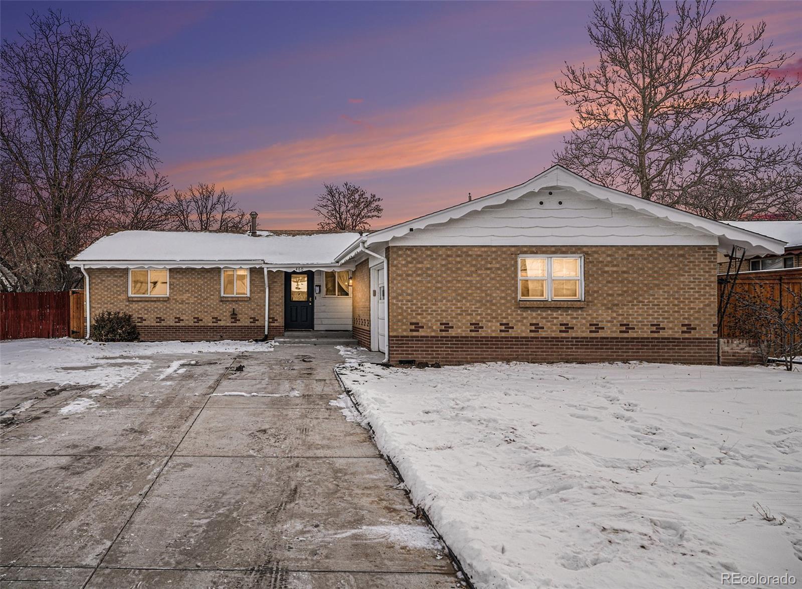 Iola St, Aurora, CO 80010