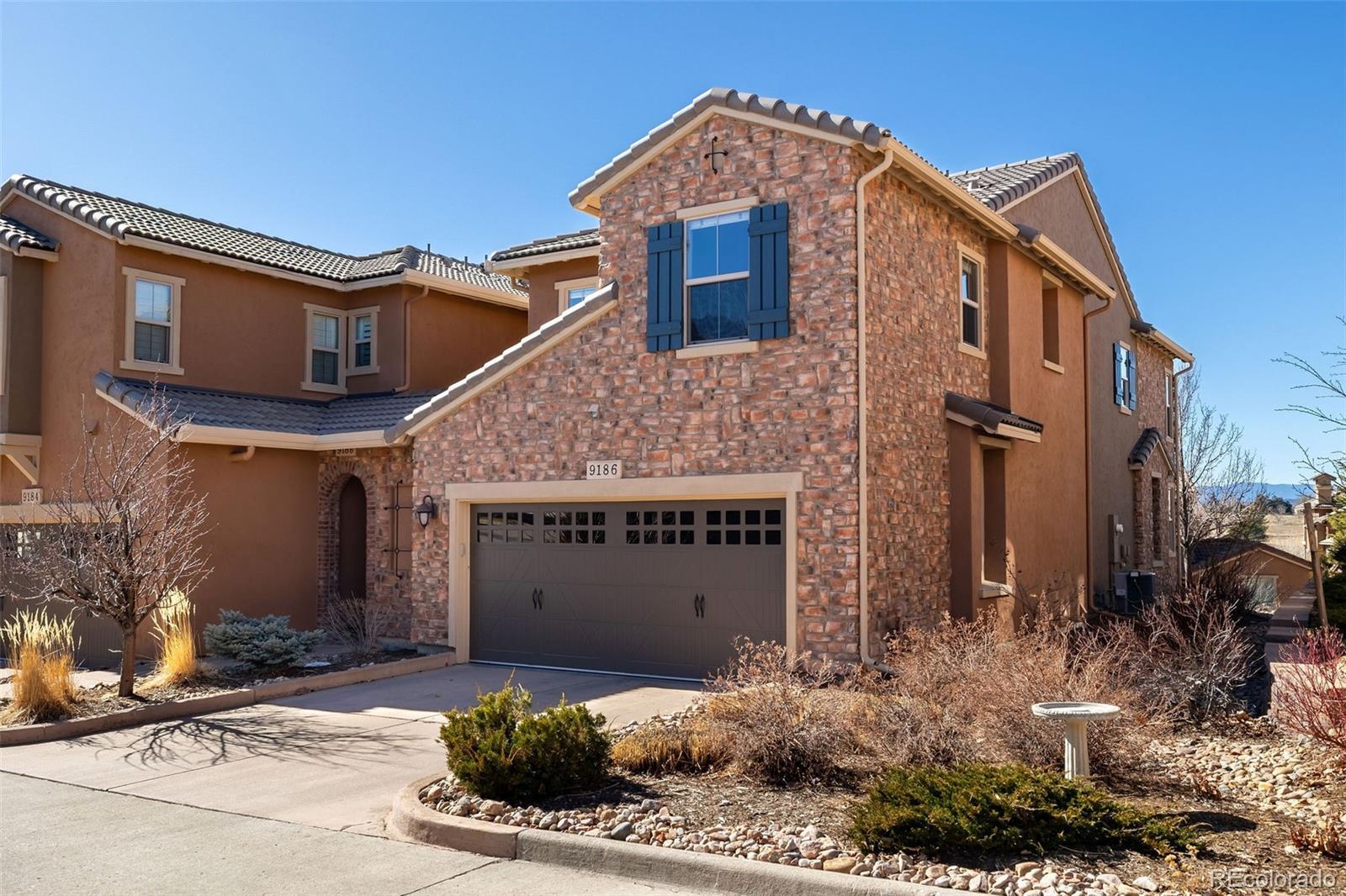 Viaggio Way, Highlands Ranch, CO 80126
