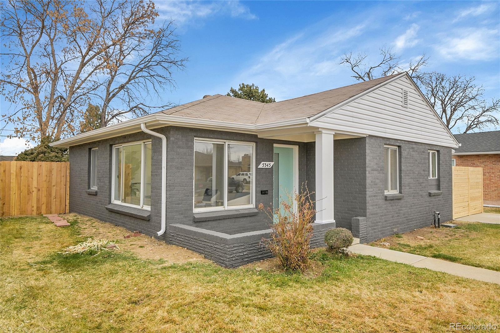 E Thrill Pl, Denver, CO 80207