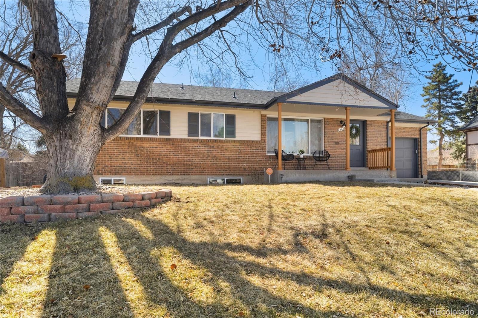 S Downing Cir E, Centennial, CO 80122