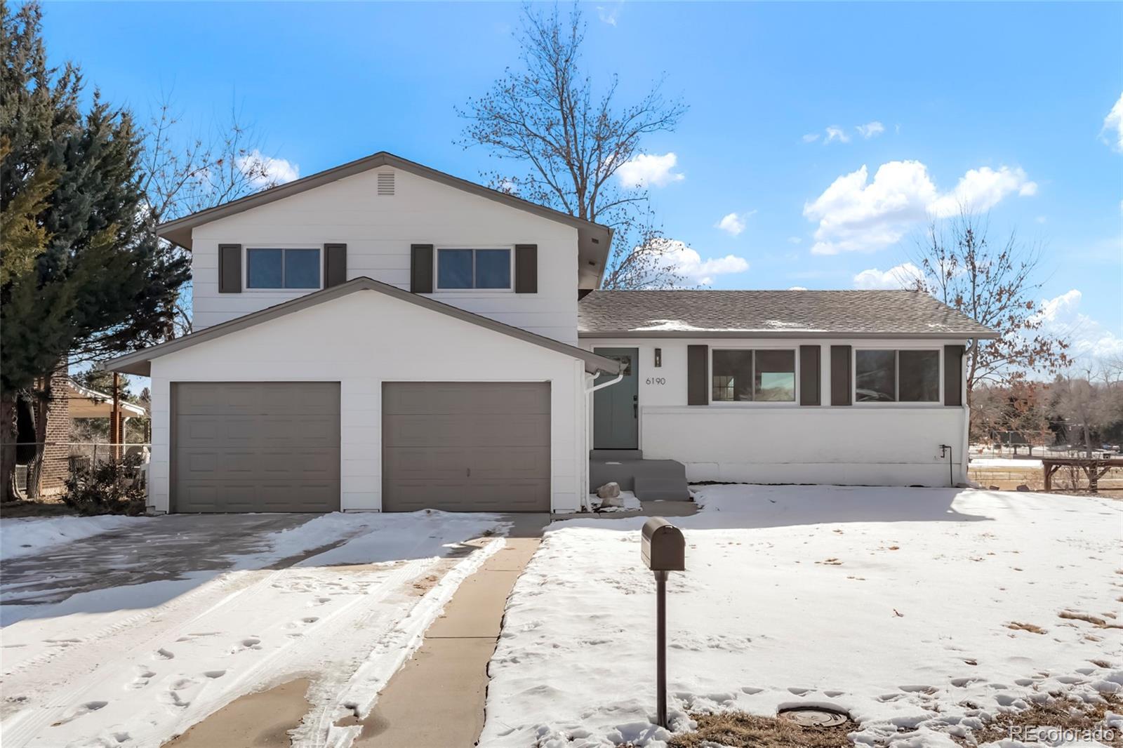 W Canyon Ave, Littleton, CO 80128