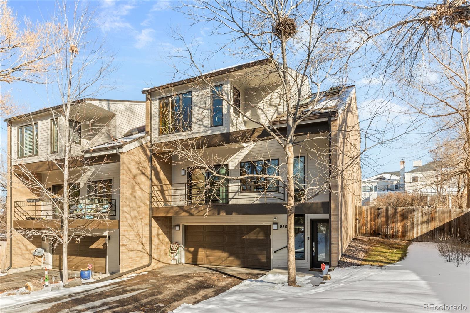 Crescent Ln, Lakewood, CO 80214