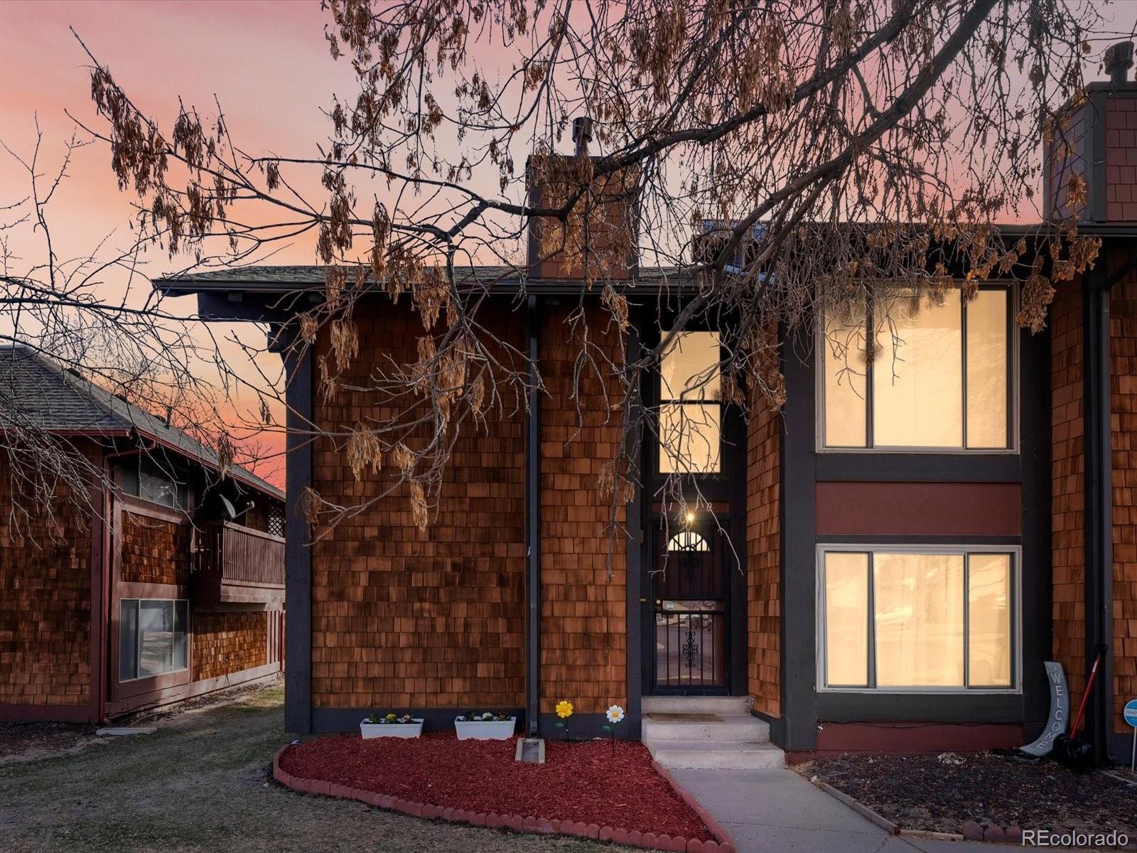 S Carson Way, Aurora, CO 80012
