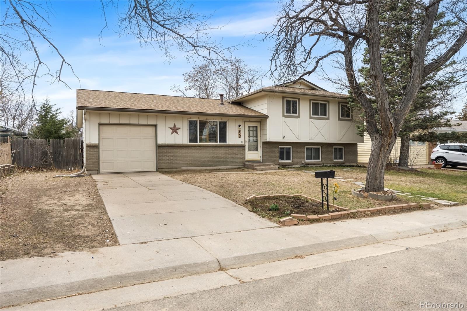 S Lima Cir, Aurora, CO 80012