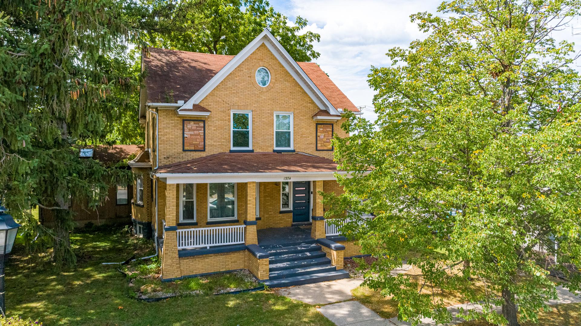Benton St, Crete, IL 60417