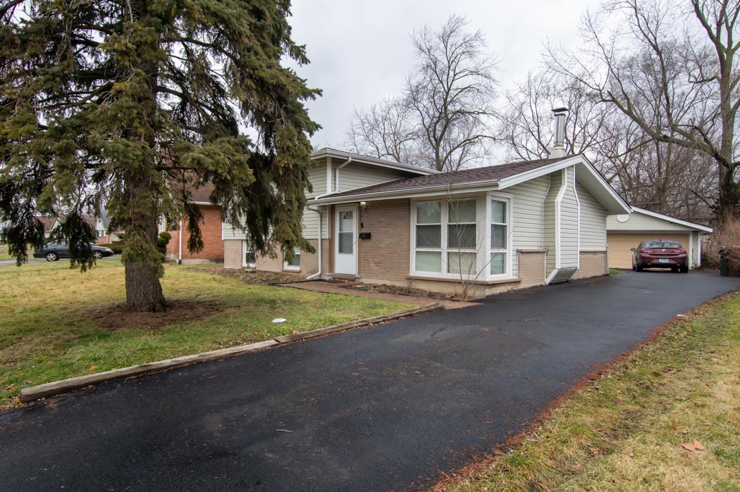 169th St, Country Club Hills, IL 60478