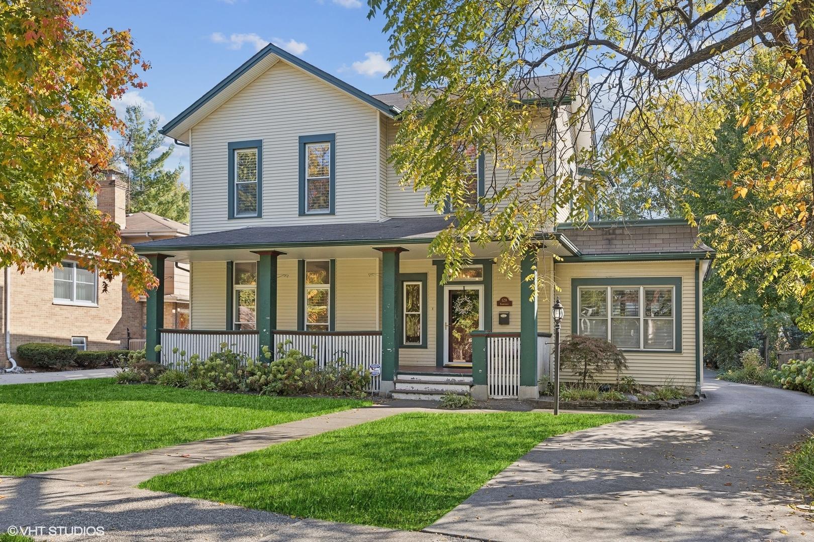 Barrypoint Rd, Riverside, IL 60546