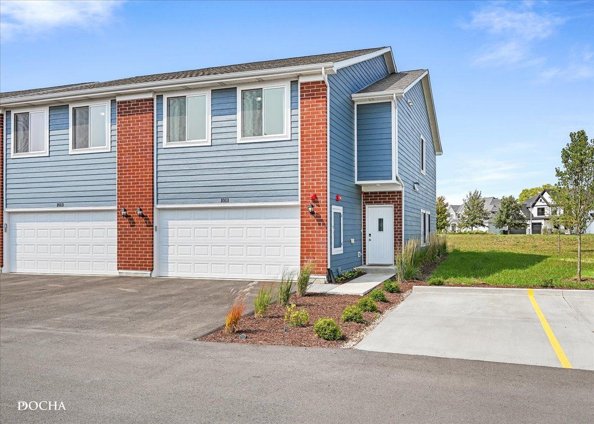Gillespie Ln, Yorkville, IL 60560