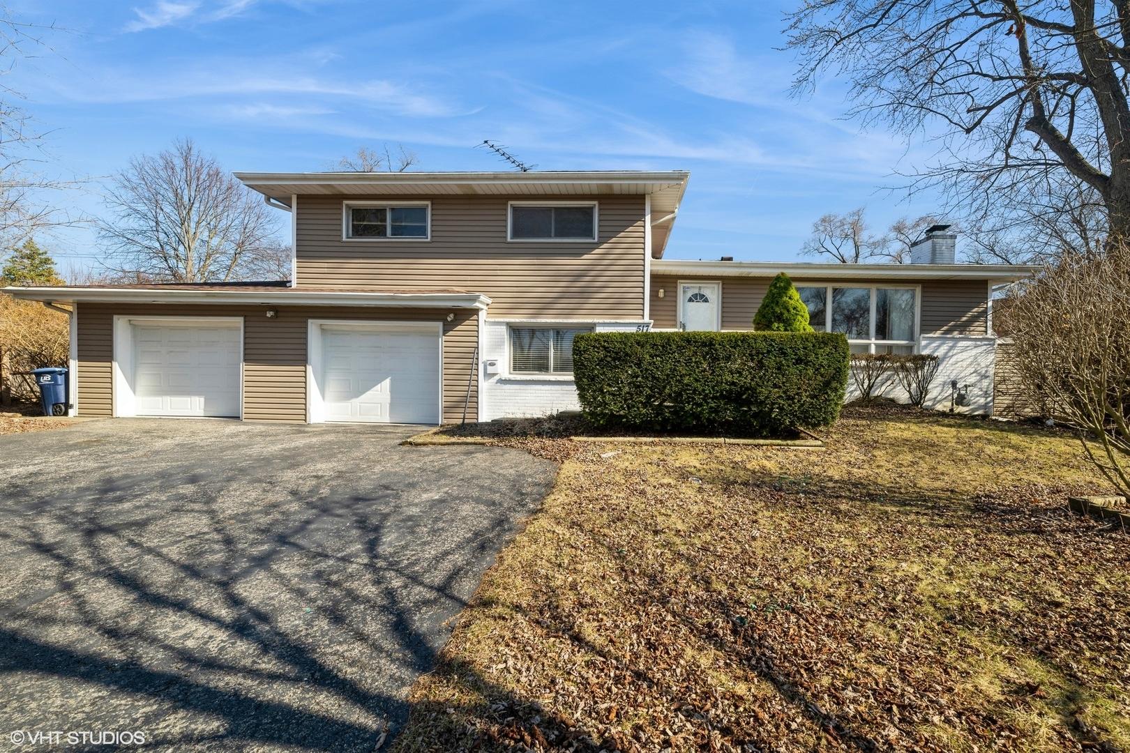 Deerpath Ct, Deerfield, IL 60015