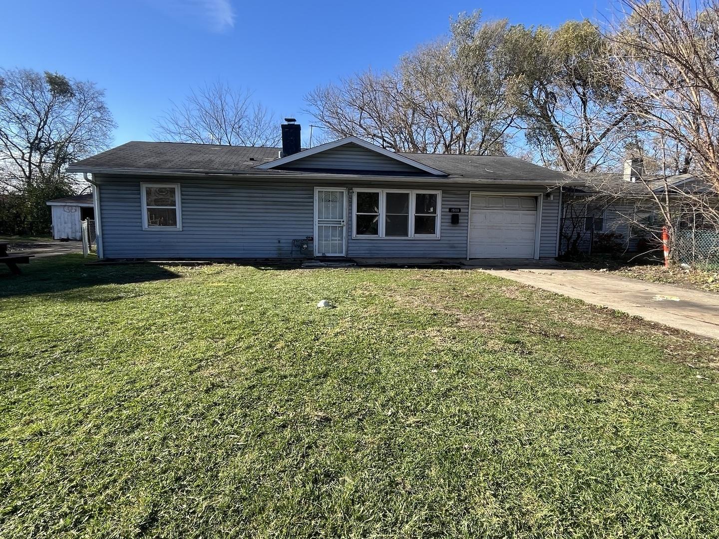 Hoyne Ave, Harvey, IL 60426