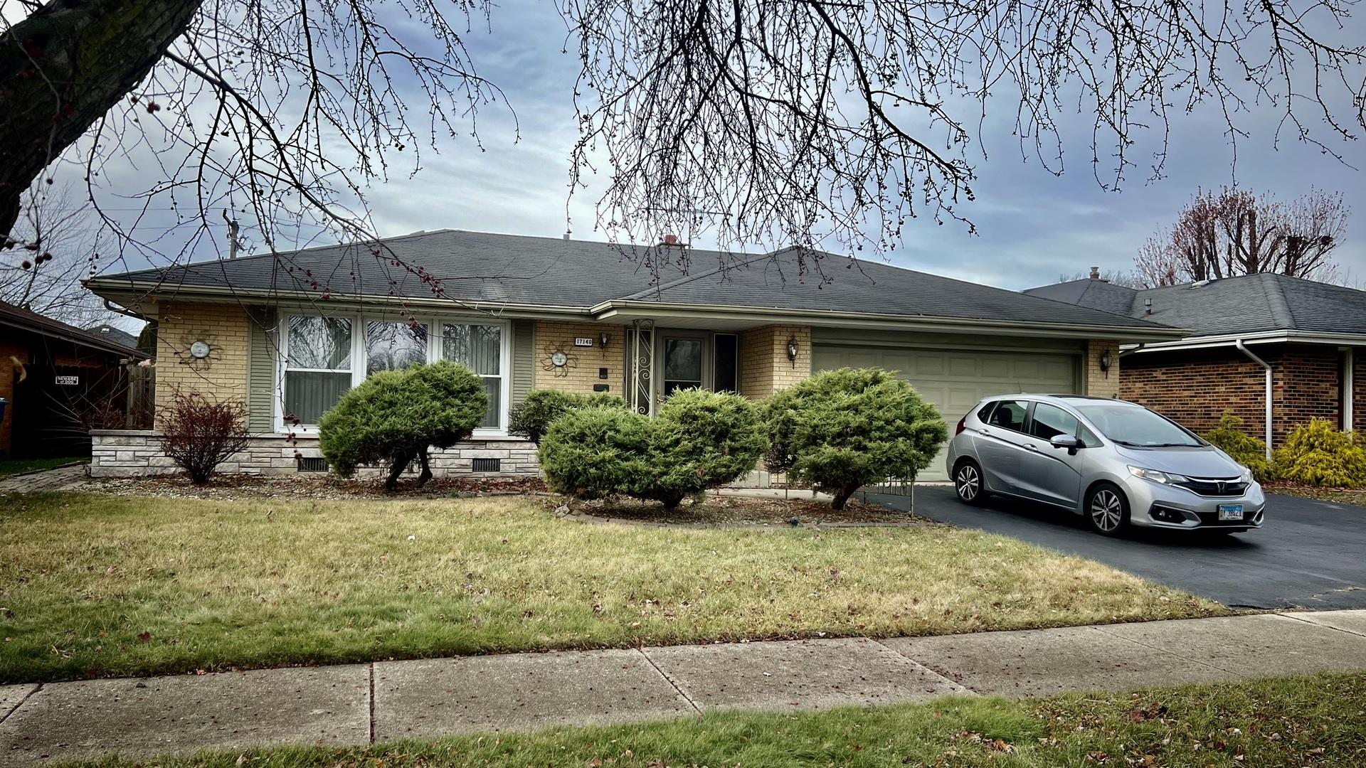 University Ave, South Holland, IL 60473