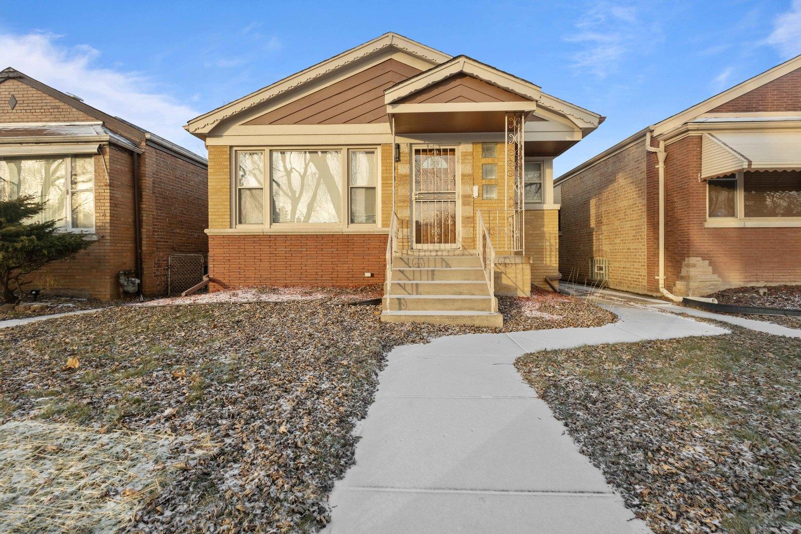 S Parnell Ave, Riverdale, IL 60827