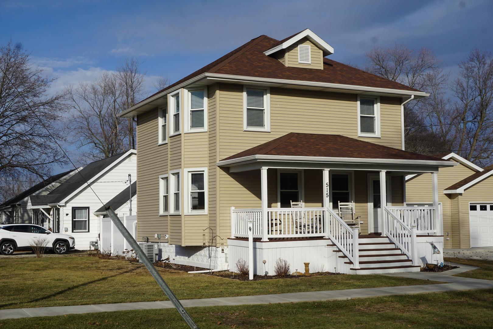 E 3rd Ave, Clifton, IL 60927