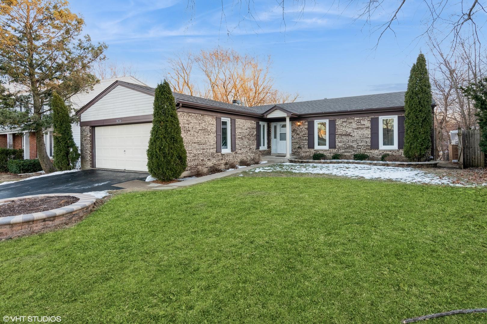 Seneca Ln, Carol Stream, IL 60188