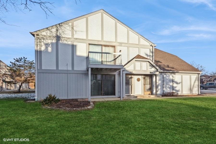 Ashbury Ave, Downers Grove, IL 60516