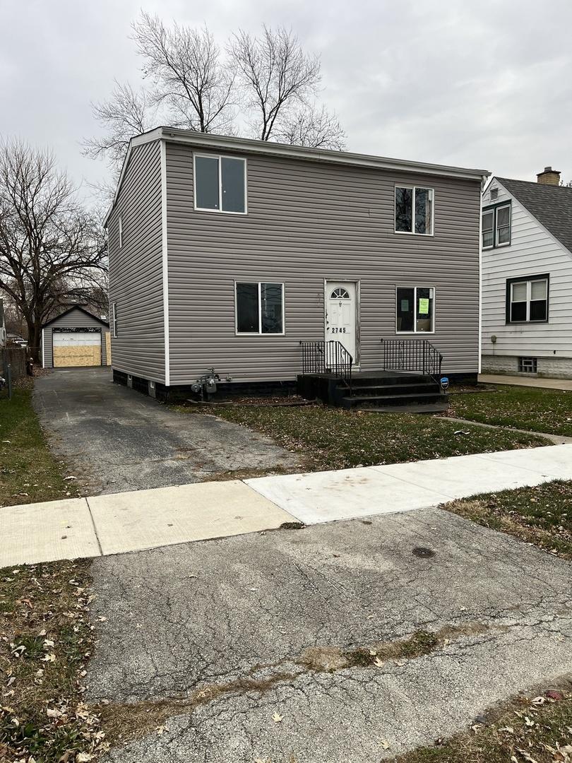 W 89th St, Evergreen Park, IL 60805