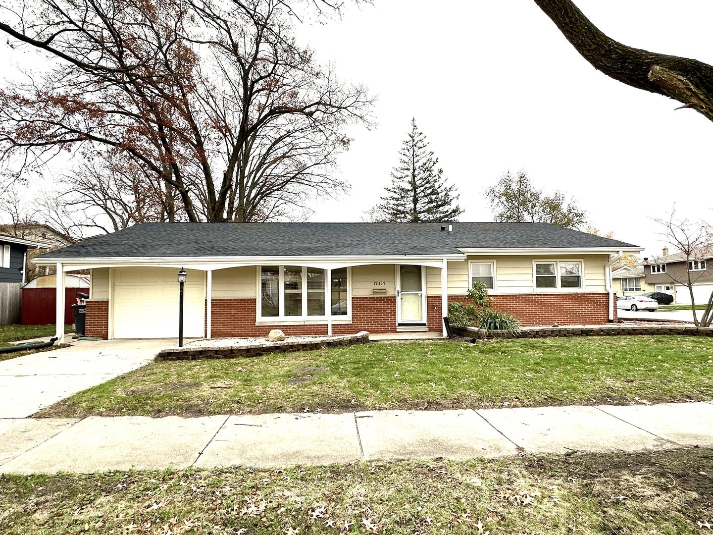 Hickory St, Lansing, IL 60438