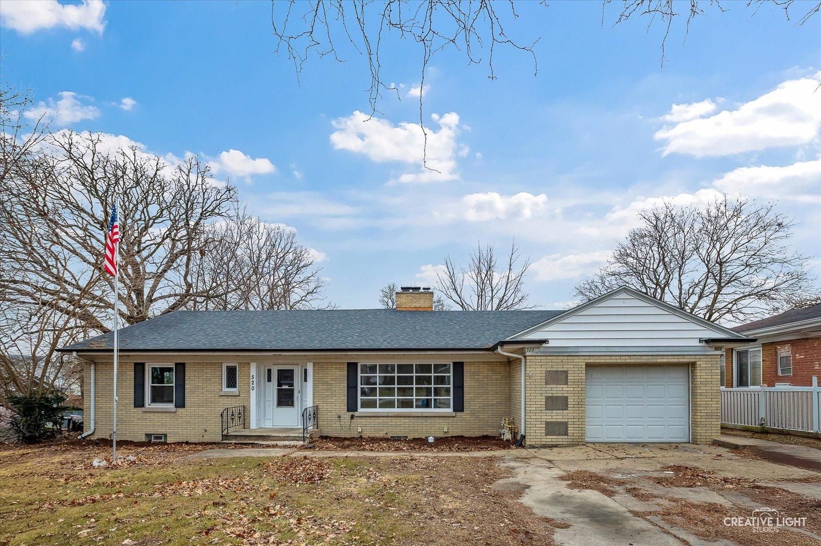 E 10th St, Lockport, IL 60441