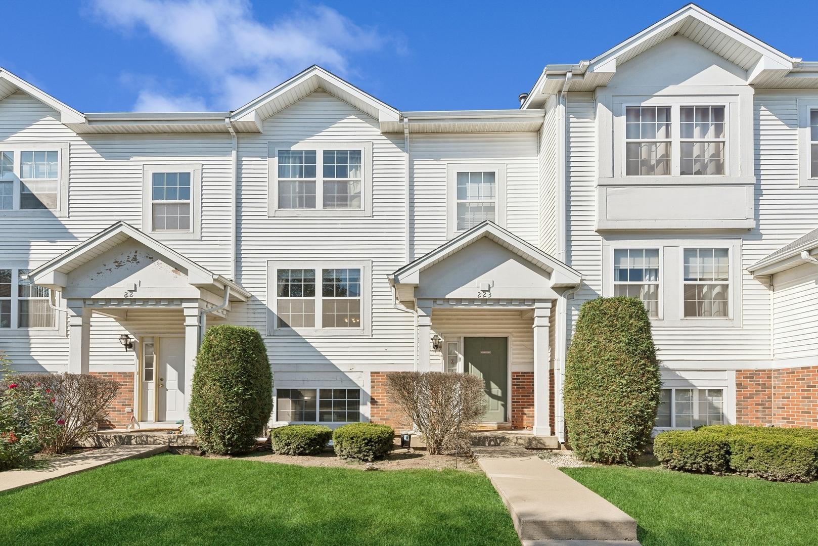 Holiday Ln, Hainesville, IL 60073