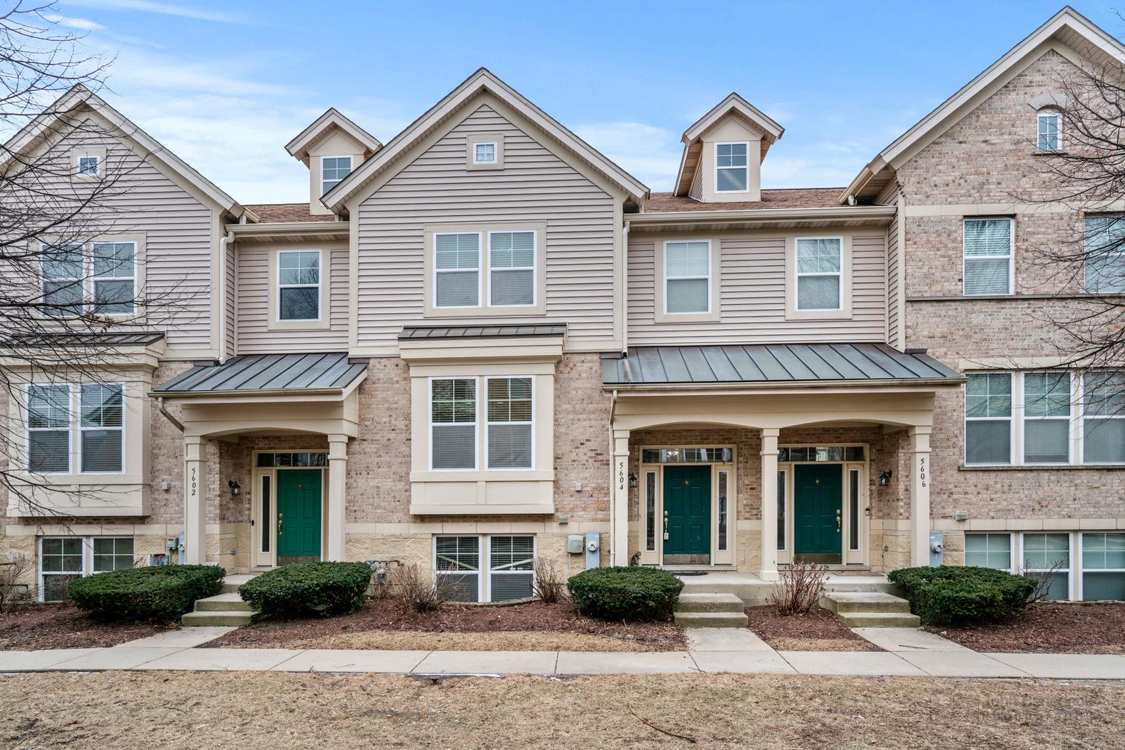 Cambridge Way, Hanover Park, IL 60133