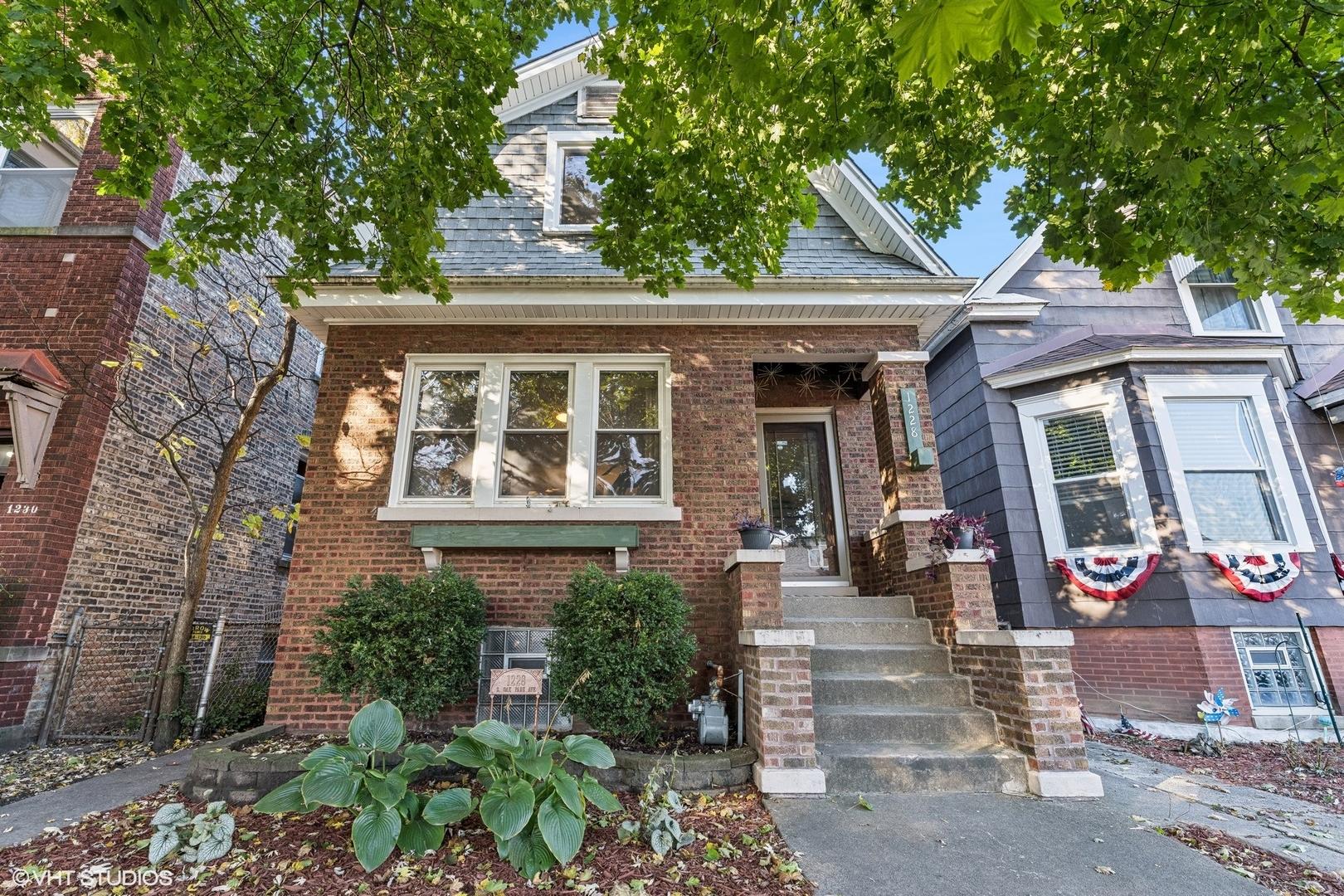 Oak Park Ave, Berwyn, IL 60402