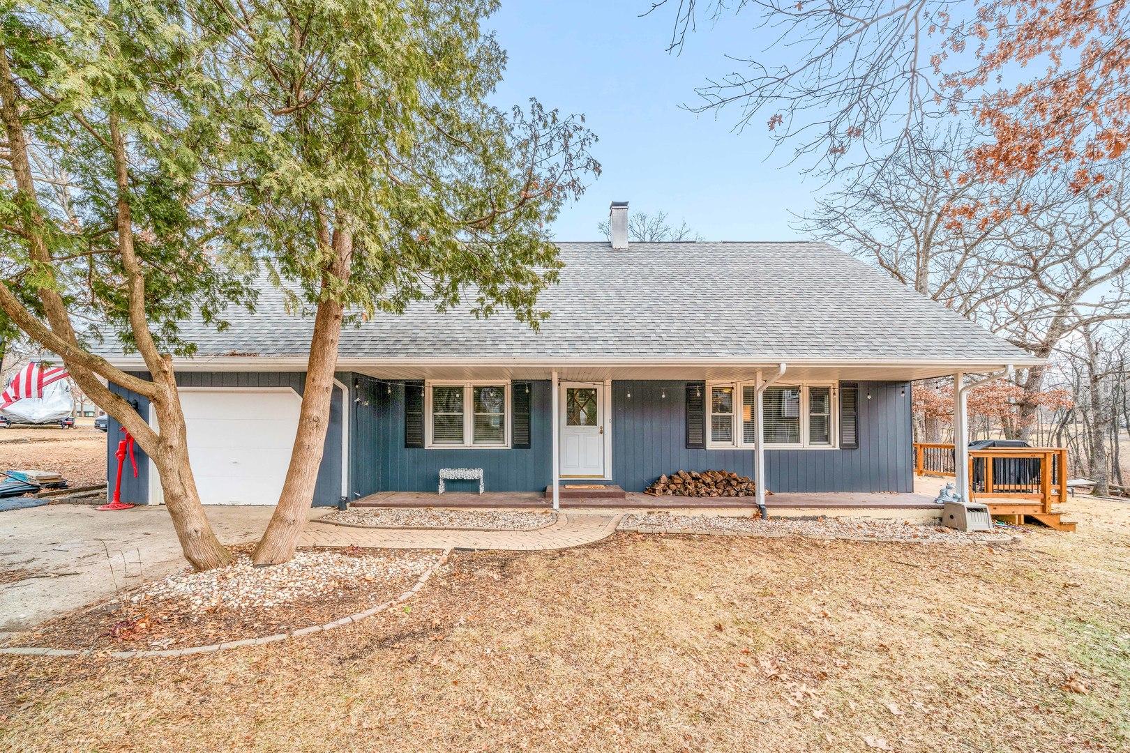 Lake Holiday Dr, Sandwich, IL 60548