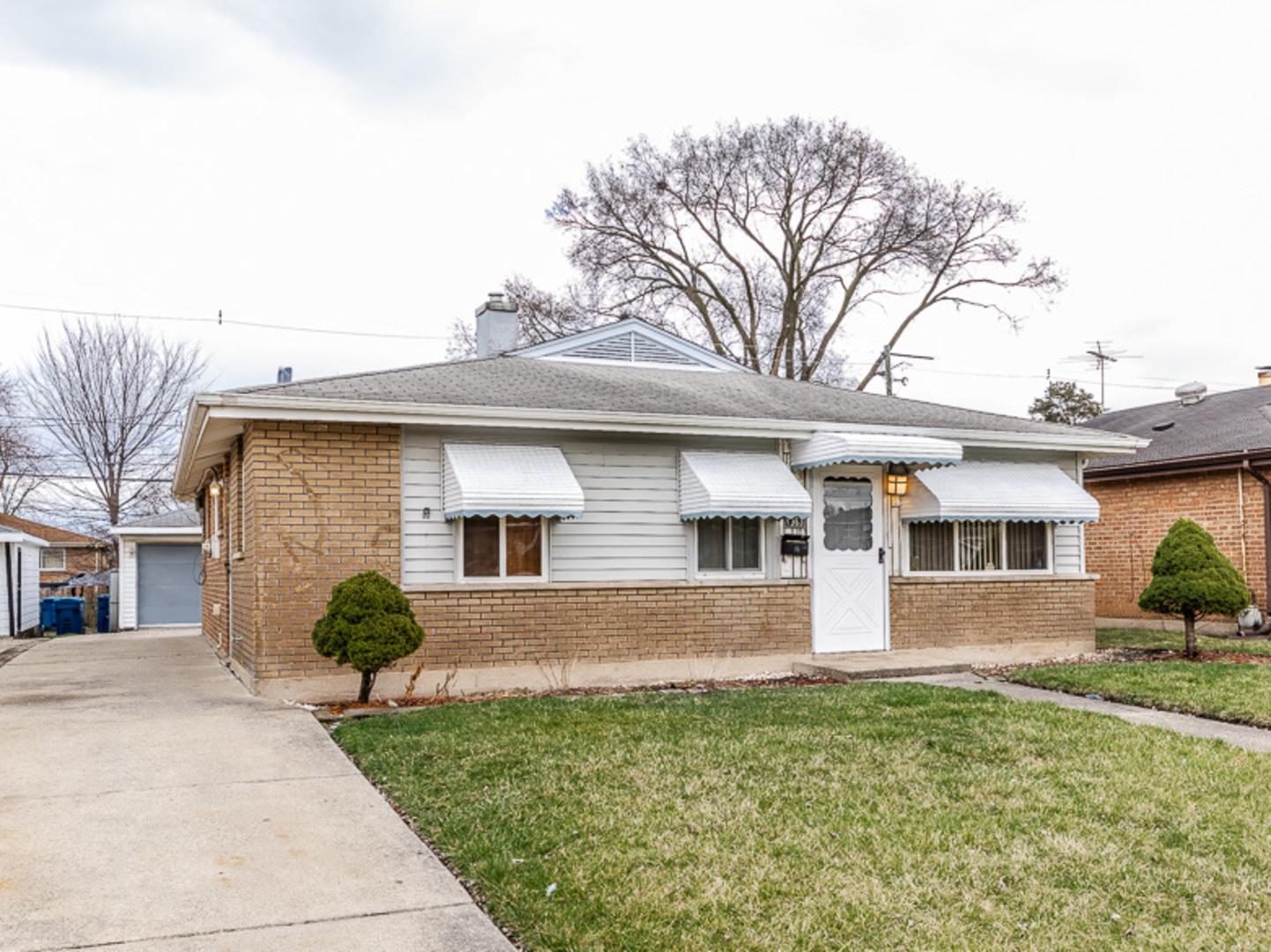 Mackinaw Ave, Calumet City, IL 60409