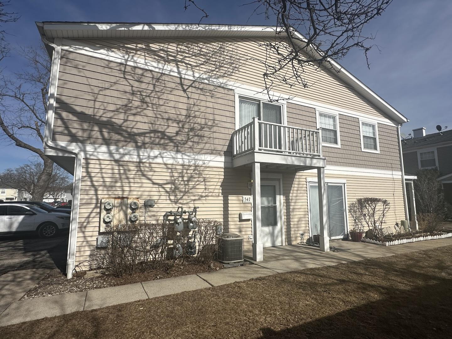 Vail Ct, Wheeling, IL 60090