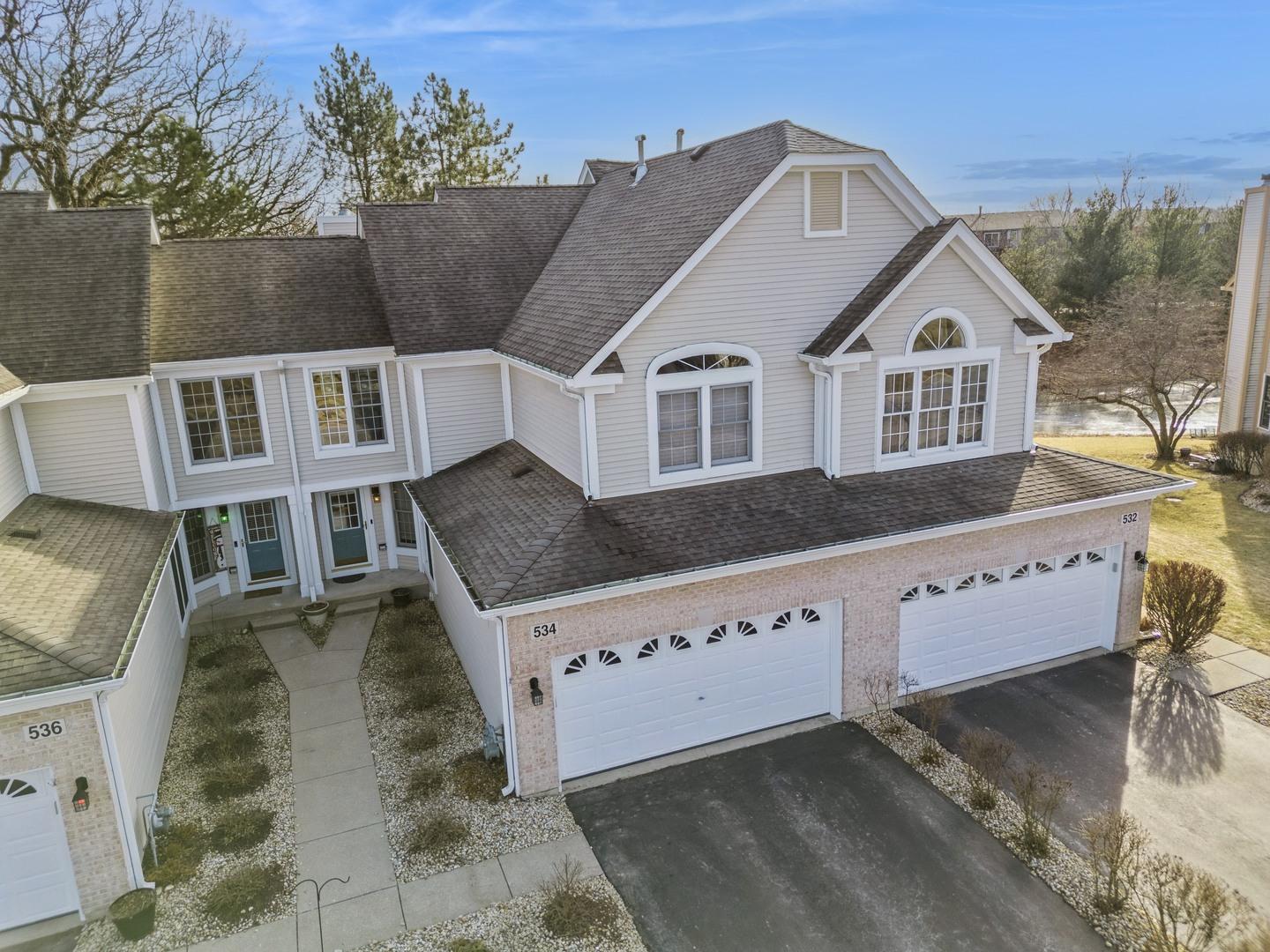 Harlowe Ln, Naperville, IL 60565