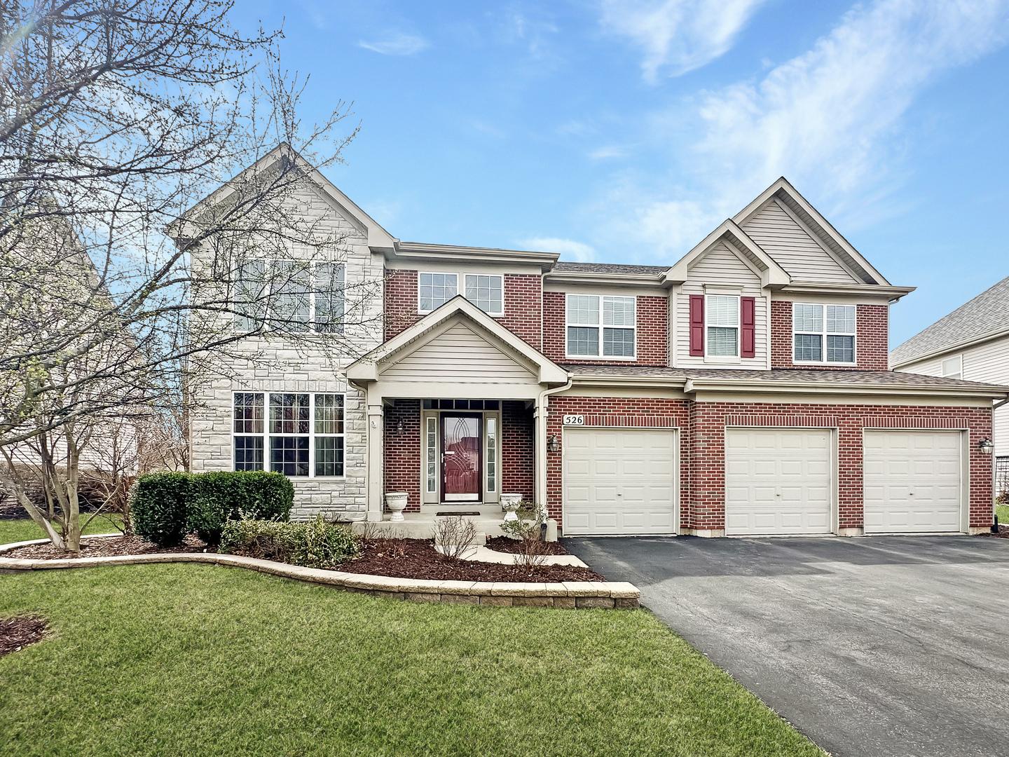 Litchfield Way, Oswego, IL 60543