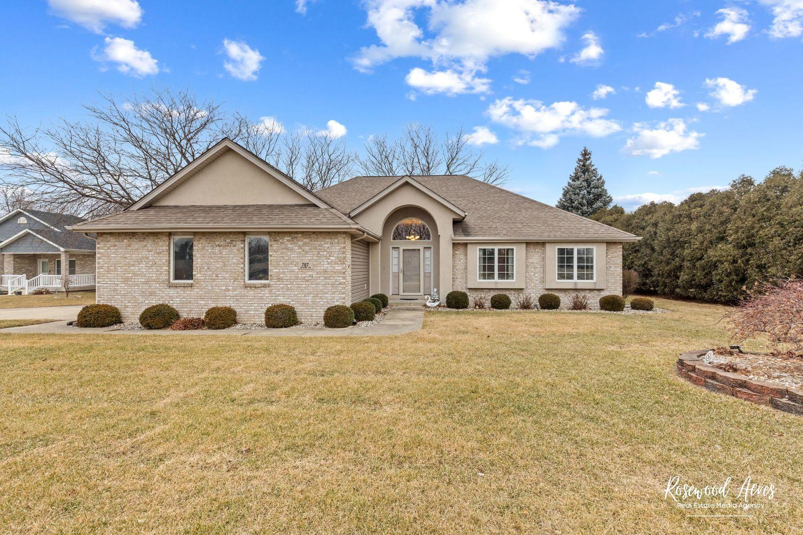 Jeremy Dr, Bourbonnais, IL 60914